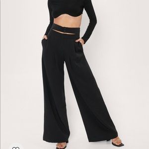 Double belted black wide leg pants!